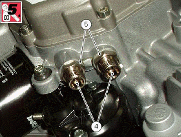 Crankcase: external components