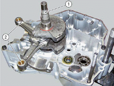 Crankcase: connecting rod assembly